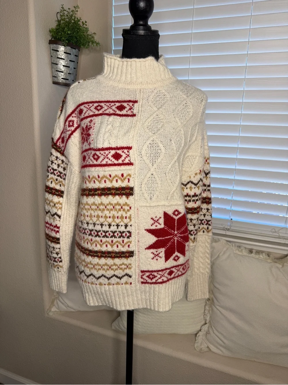 American Eagle Oversized Fair Isle Patchwork Cable Knit Sweater - Picture 3 of 8